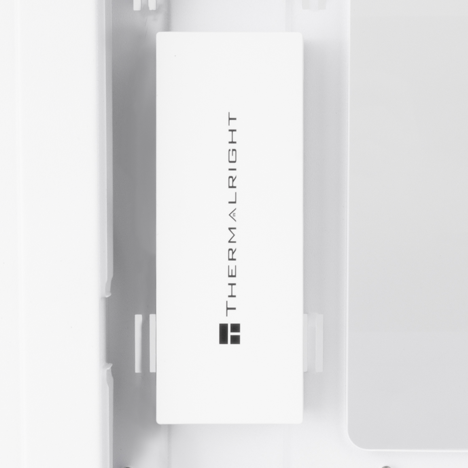 Picture of موزع USB 2.0 داخلي من Thermalright X5 – أبيض